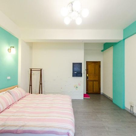 Beautiful Dream Tainan Homestay Buitenkant foto