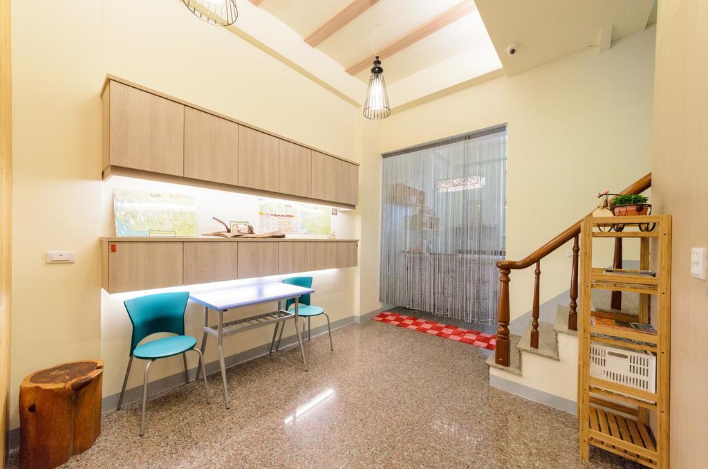 Beautiful Dream Tainan Homestay Buitenkant foto