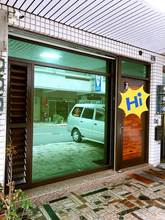 Beautiful Dream Tainan Homestay Buitenkant foto