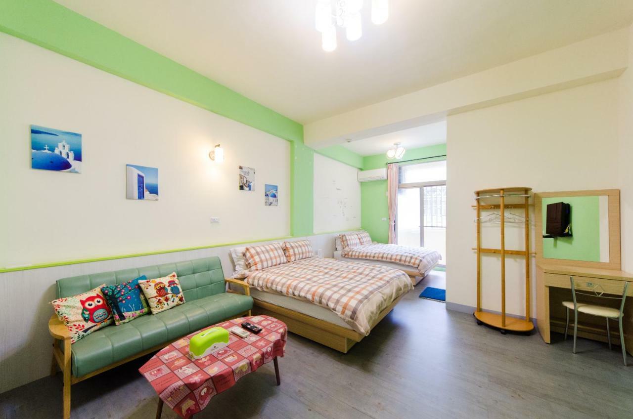 Beautiful Dream Tainan Homestay Buitenkant foto